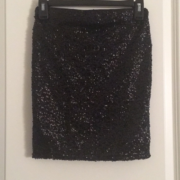 H&M Bodycon Skirt - Picture 1 of 1